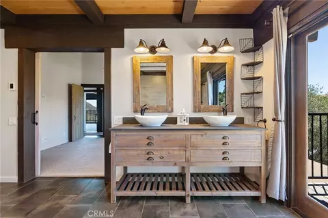 Bath - 750 Stewart Cyn, Fallbrook, CA 92028 photo 6 of 8