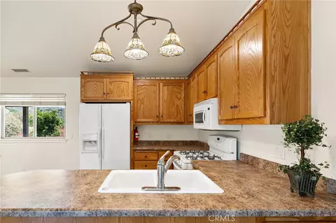 Kitchen - 750 Stewart Cyn, Fallbrook, CA 92028 photo 6 of 7