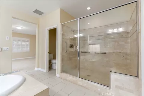 Bath - 42642 Rivera Drive Dr, Temecula, CA 92592 photo 2 of 3