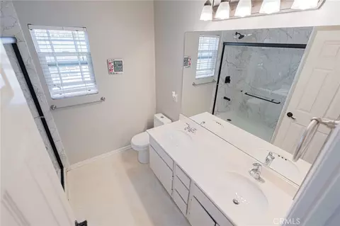 Bath - 40601 Cebu Dr, Temecula, CA 92591 photo 2 of 2