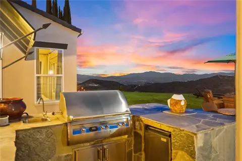 Exterior - 27630 Morning Glory Cir, Temecula, CA 92590 photo 14 of 17