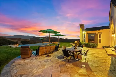 Exterior - 27630 Morning Glory Cir, Temecula, CA 92590 photo 13 of 17