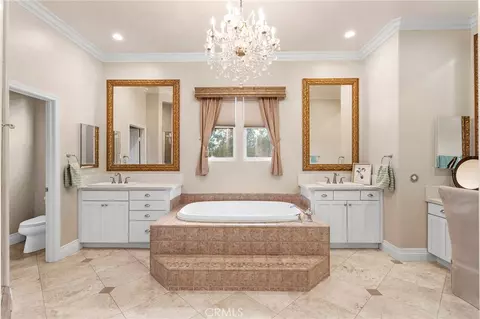 Bath - 27630 Morning Glory Cir, Temecula, CA 92590 photo 3 of 5