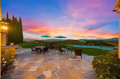 Exterior - 27630 Morning Glory Cir, Temecula, CA 92590 photo 15 of 17