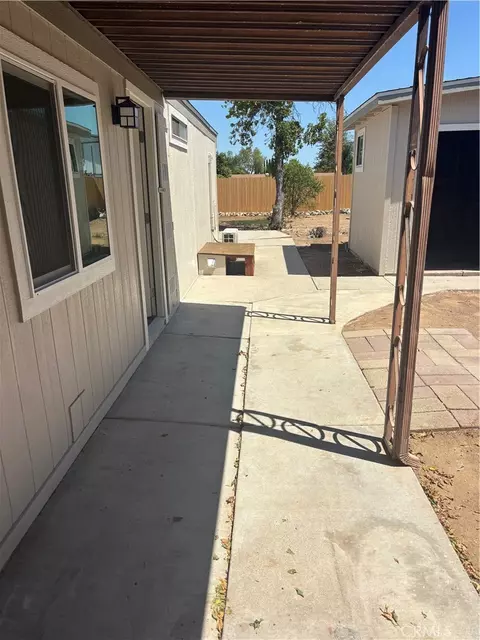 Exterior - 24788 Split Rail Rd, Wildomar, CA 92595 photo 5 of 13