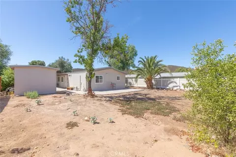 Exterior - 24788 Split Rail Rd, Wildomar, CA 92595 photo 10 of 23