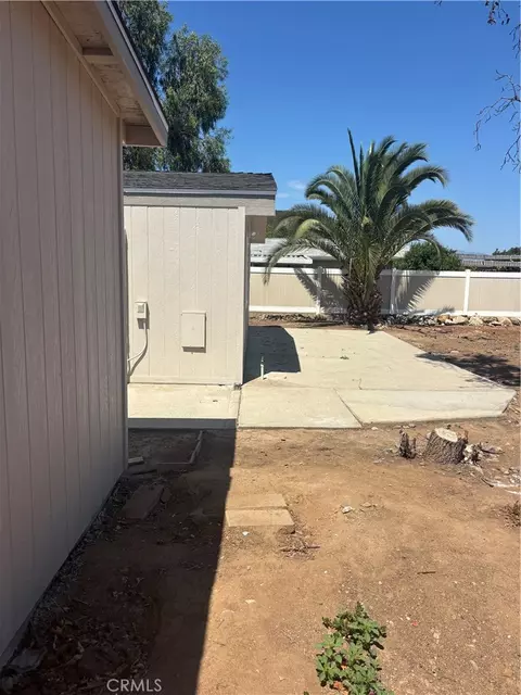 Exterior - 24788 Split Rail Rd, Wildomar, CA 92595 photo 7 of 13