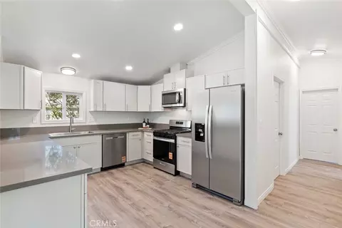 Entry Way - 24788 Split Rail Rd, Wildomar, CA 92595 photo 1 of 2