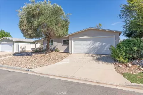 Exterior - 24788 Split Rail Rd, Wildomar, CA 92595 photo 2 of 23