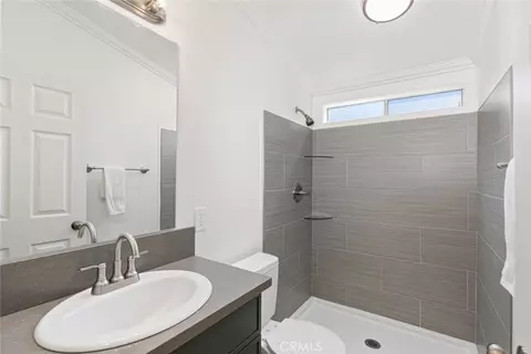 Bath - 24788 Split Rail Rd, Wildomar, CA 92595 photo 1 of 3