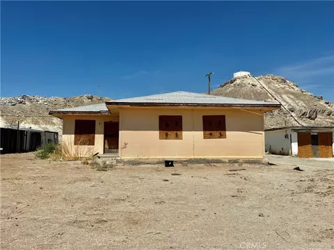 84372 8th St, Trona, CA 93562