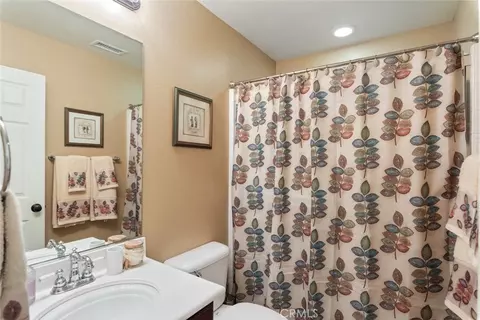 Bath - 40153 Medford Rd, Temecula, CA 92591 photo 1 of 3