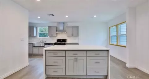 Entry Way - 477 E Van Koevering, Rialto, CA 92376 photo 1 of 1
