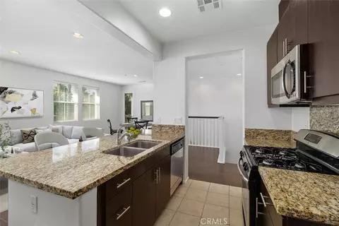 Kitchen - 43114 Avenida Abril, Temecula, CA 92592 photo 3 of 4