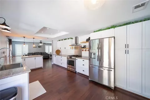 Kitchen - 45948 Parsippany Ct, Temecula, CA 92592 photo 7 of 7