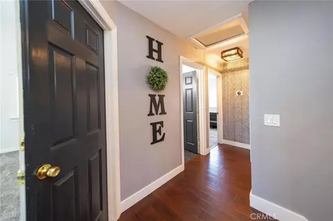 Entry Way - 45948 Parsippany Ct, Temecula, CA 92592 photo 5 of 7