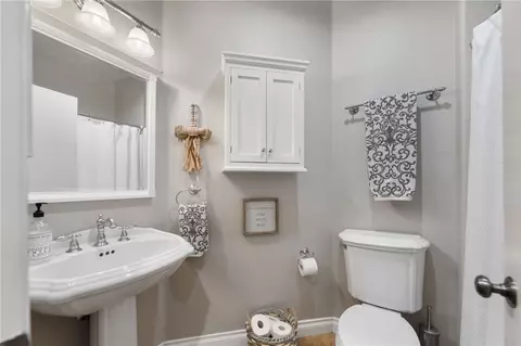 Bath - 33146 Terrace, Temecula, CA 92592 photo 1 of 4