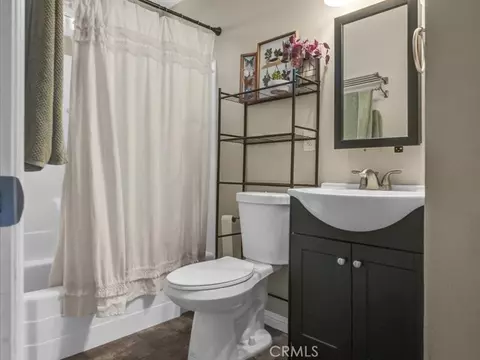 Bath - 41041 Via Halcon, Temecula, CA 92591 photo 2 of 2
