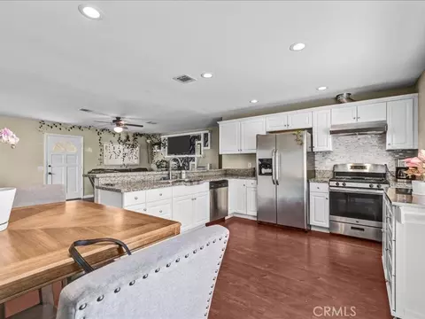 Kitchen - 41041 Via Halcon, Temecula, CA 92591 photo 2 of 4