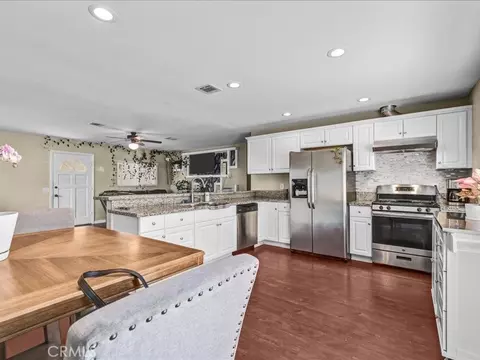 Kitchen - 41041 Via Halcon, Temecula, CA 92591 photo 2 of 4