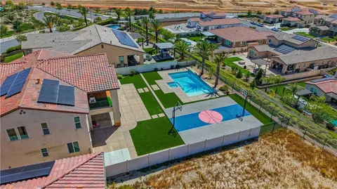View/Area - 17195 Compass Dr, Riverside, CA 92503 photo 3 of 5
