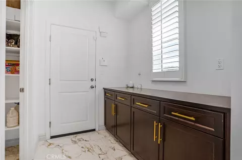 Entry Way - 17195 Compass Dr, Riverside, CA 92503 photo 4 of 9