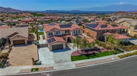 View/Area - 17195 Compass Dr, Riverside, CA 92503 photo 2 of 5