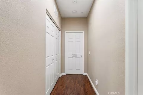 Entry Way - 32634 Ritchart Ct, Temecula, CA 92592 photo 3 of 4