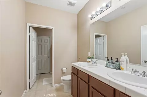 Entry Way - 32634 Ritchart Ct, Temecula, CA 92592 photo 2 of 4