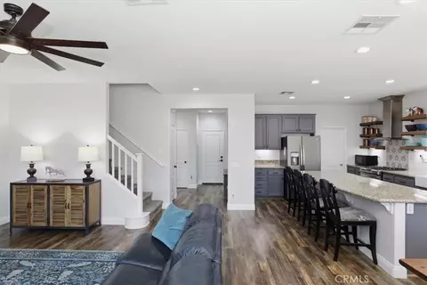 Entry Way - 31528 Mendocino Ct, Temecula, CA 92592 photo 2 of 4