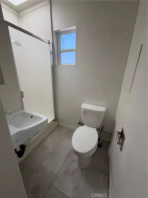 Bath - 281 E Main, San Jacinto, CA 92583 photo 3 of 3