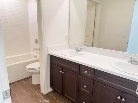 Bath - 3237 E Mount Rainier Dr, Ontario, CA 91762 photo 3 of 3