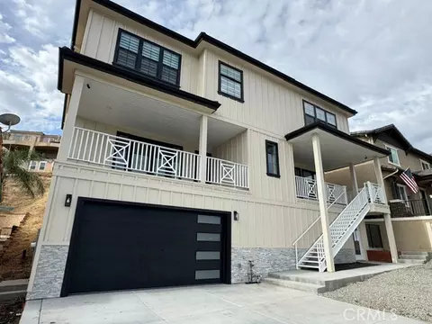 22163 Vacation Dr, Canyon Lake, CA 92587