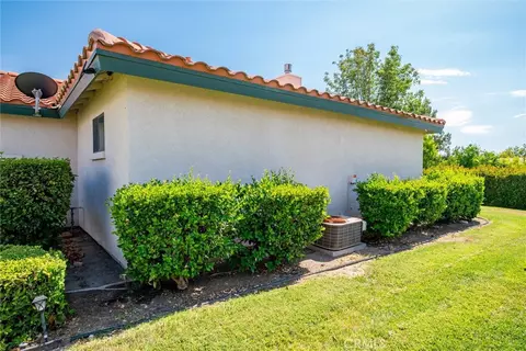 Exterior - 1065 Mountain Vw, Hemet, CA 92545 photo 2 of 4