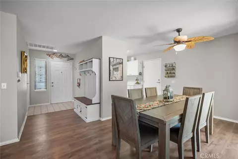 Entry Way - 1065 Mountain Vw, Hemet, CA 92545 photo 1 of 2
