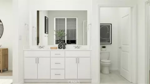 Bath - 17676 Bassets St, Hesperia, CA 92345 photo 1 of 1