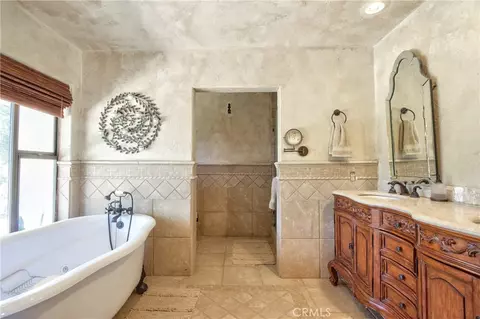 Bath - 35010 Santa Rita Rd, Temecula, CA 92592 photo 1 of 4