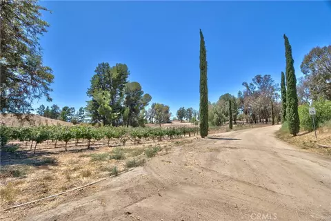 Exterior - 35010 Santa Rita Rd, Temecula, CA 92592 photo 9 of 9