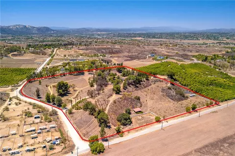 View/Area - 35010 Santa Rita Rd, Temecula, CA 92592 photo 5 of 9