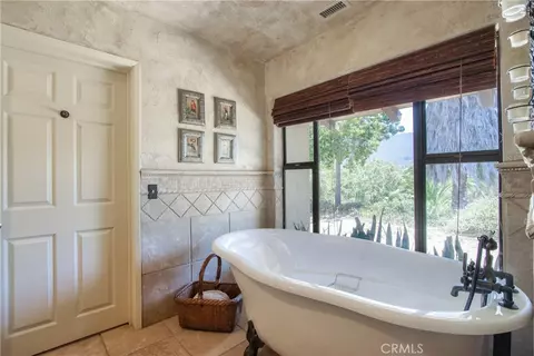Bath - 35010 Santa Rita Rd, Temecula, CA 92592 photo 2 of 4