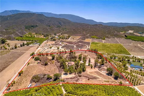 View/Area - 35010 Santa Rita Rd, Temecula, CA 92592 photo 9 of 9
