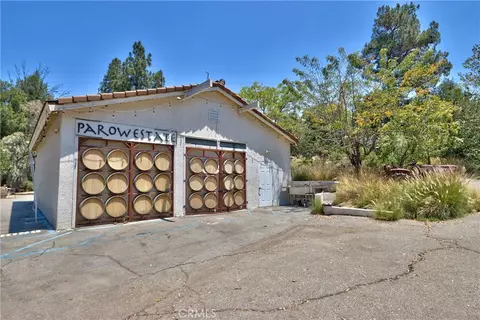 Exterior - 35010 Santa Rita Rd, Temecula, CA 92592 photo 7 of 9