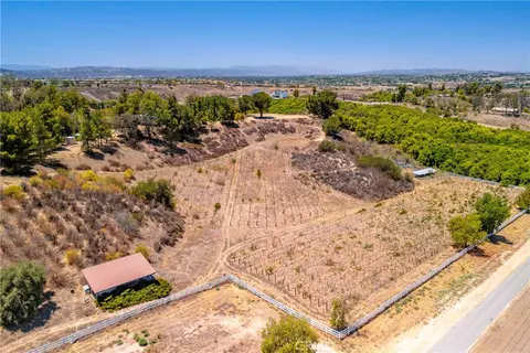 View/Area - 35010 Santa Rita Rd, Temecula, CA 92592 photo 6 of 9