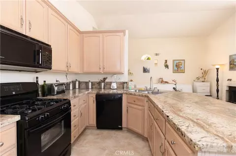 Kitchen - 29745 Via Las Chacras, Temecula, CA 92591 photo 3 of 4