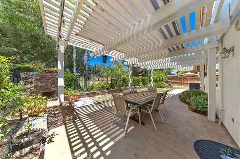 Exterior - 31468 Pennant Ct, Temecula, CA 92591 photo 5 of 7