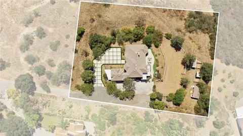 View/Area - 1094 Hillcrest View Ln, Fallbrook, CA 92028 photo 2 of 2