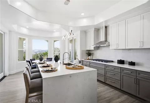 Kitchen - 1094 Hillcrest View Ln, Fallbrook, CA 92028 photo 2 of 6