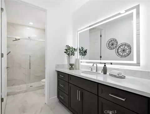 Bath - 1094 Hillcrest View Ln, Fallbrook, CA 92028 photo 1 of 12