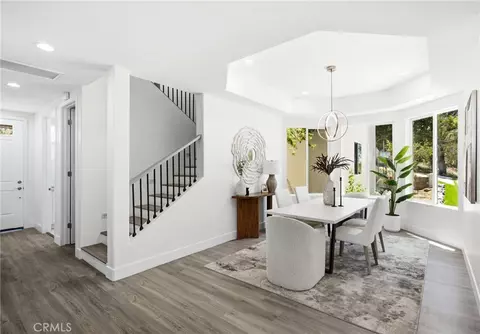 Entry Way - 1094 Hillcrest View Ln, Fallbrook, CA 92028 photo 1 of 3