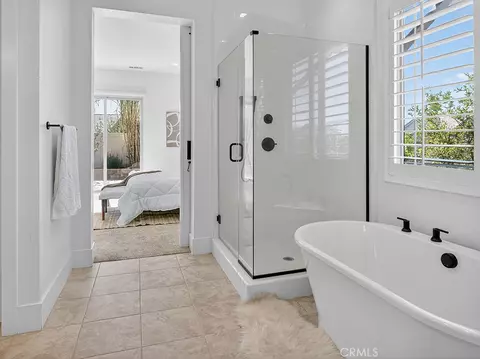 Bath - 32441 Toyon, Temecula, CA 92591 photo 2 of 3